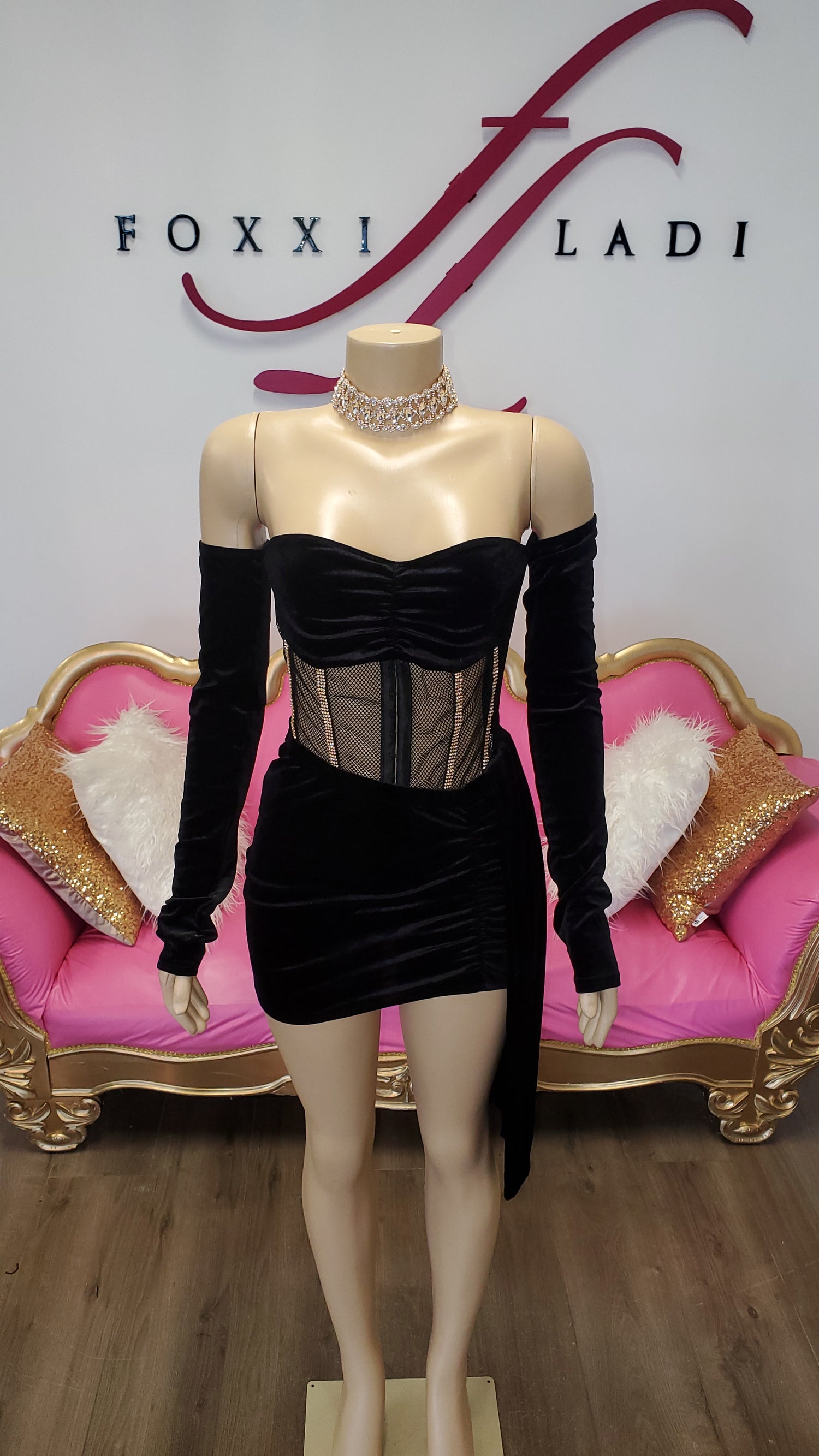 Black velvet mini skirt &amp; Long sleeve Corset top