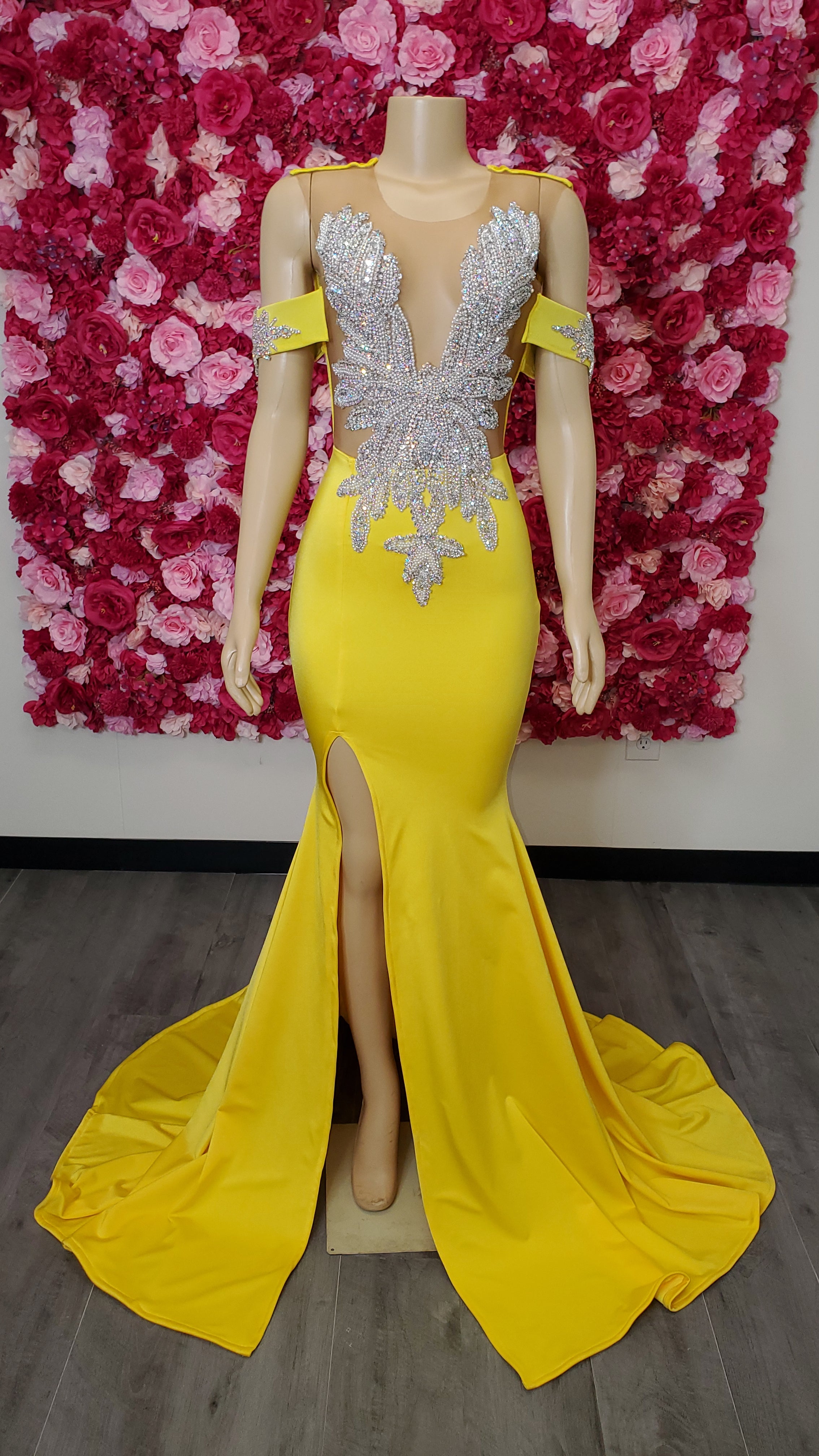 Yellow Mermaid Gown Near USA